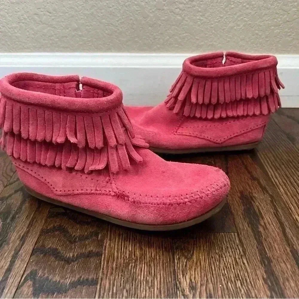 Minnetonka Girls Moccasin Fringe Pink Ankle Leather Boots Side Zip Size 13